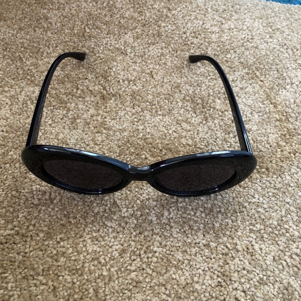 Retro sunglasses - Picture 2 of 2